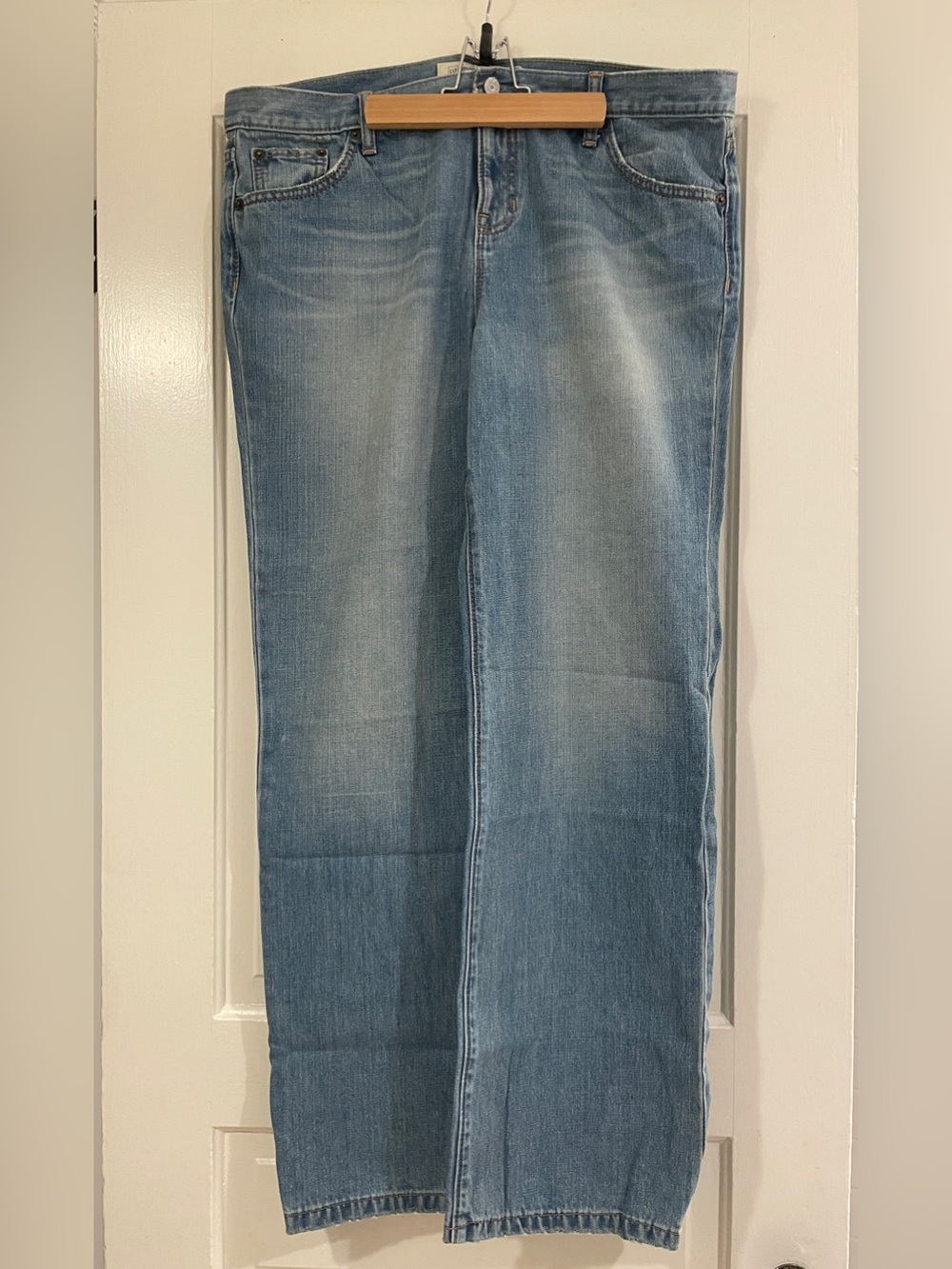 GAP Straight-Leg Boyfriend Jeans Medium Blue Size 16
